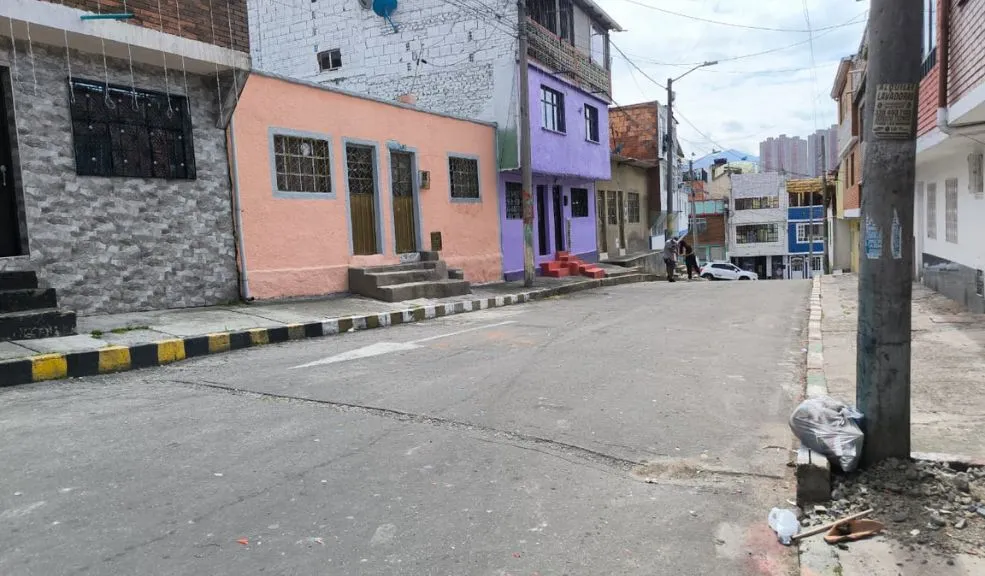 Rafael Uribe: homicidio a bala en Granjas de San Pablo 2 Rafael Uribe: homicidio a bala en Granjas de San Pablo En plena Nochebuena, mientras cientos de familias disfrutaban de esta festividad decembrina, y en medio del bullicio provocado por la pólvora, varios disparos lograron camuflarse. Fue así como un joven fue asesinado a bala en el barrio Granjas de San Pablo, en la localidad de Rafael Uribe.