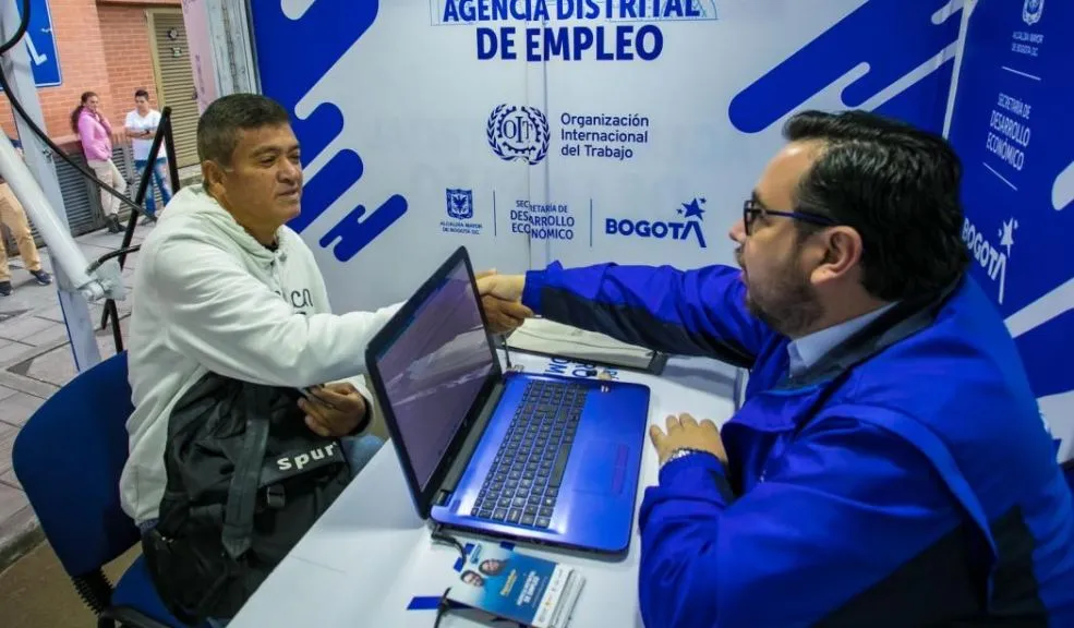 Talento Capital ofrece 657 vacantes de empleo virtual hasta el 27 de diciembre Bogotá tiene 657 vacantes de empleo abiertas hasta el 27 de diciembre. Le contamos cuáles son y cómo puede postularse.