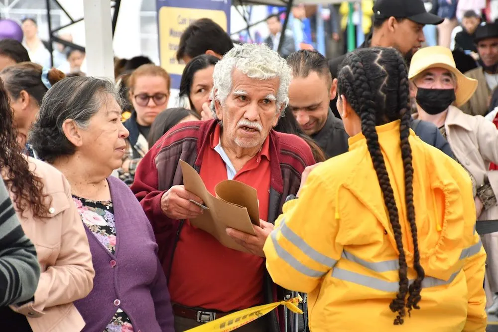 Inician pagos de diciembre del Ingreso Mínimo Garantizado con el acumulado 1 Inician pagos de diciembre del Ingreso Mínimo Garantizado con el acumulado En Bogotá arrancaron los pagos de diciembre del Ingreso Mínimo Garantizado para más de 360.000 personas vulnerables. Le contamos cómo se realiza.