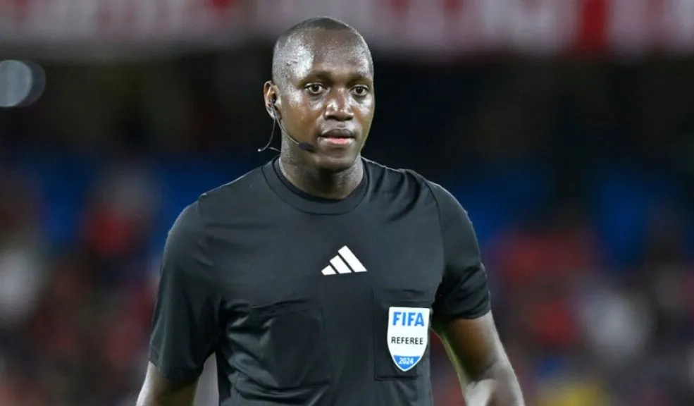 ¡No va más! El árbitro Jhon Hinestroza fue sancionado de por vida, ¿por qué? El árbitro Jhon Hinestroza, quien participó en juegos internacionales como la Copa Libertadores y la Copa Sudamericana, fue sancionado de por vida.