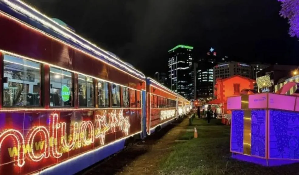 ¿Buscando plan para diciembre? El Tren de la Sabana anunció recorrido navideño 1 ¿Buscando plan para diciembre? El Tren de la Sabana anunció recorrido navideño Con la llegada de la época más esperada del año, marcada por la unión familiar, la alegría y los alumbrados navideños, llega un plan imperdible: el Tren de la Sabana.