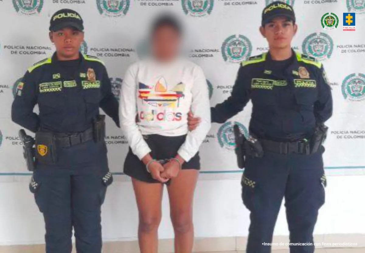 2 mujeres fueron capturadas y judicializadas por abusar de menores La Fiscalía General de la Nación confirmó la captura y judicialización de dos mujeres señaladas de producir, distribuir y almacenar material de abuso sexual infantil en la capital