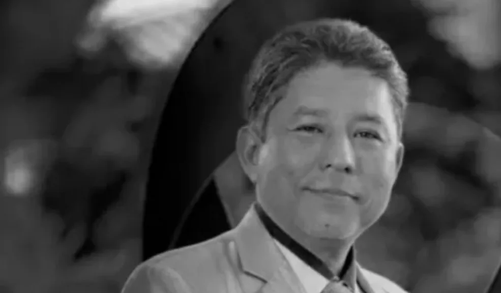 Confirman tres heridas de arma blanca en el cuerpo del profesor del Externado, Neill Felipe Cubides 1 Confirman tres heridas de arma blanca en el cuerpo del profesor del Externado, Neill Felipe Cubides Los exámenes forenses revelaron que el profesor, desaparecido desde el pasado 15 de enero tras tomar un taxi al norte de Bogotá, presentaba tres heridas por arma blanca e indicios de asfixia por estrangulamiento.
