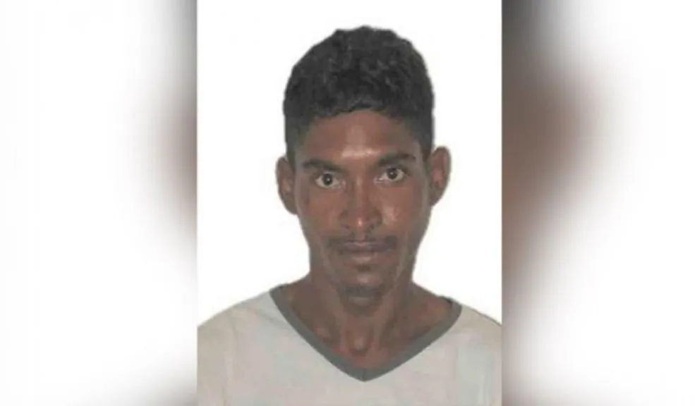 Creyeron que ‘Chulo’ dormía en el sofá, pero estaba muerto Dagoberto 'Chulo' Meza, habitante de calle, fue encontrado muerto en un sofá. Su familia, en luto, busca apoyo para los gastos funerarios.