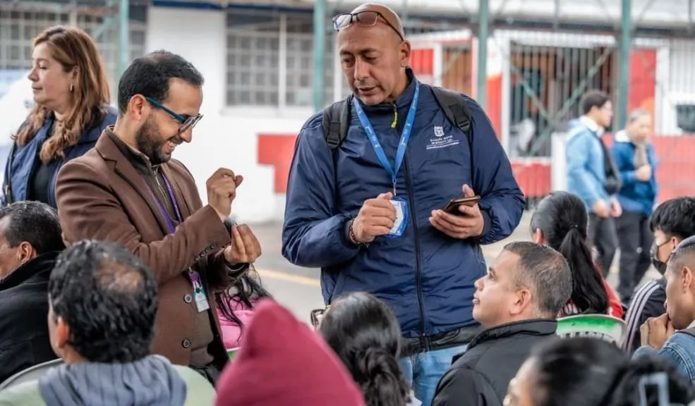 En Bosa: acceda a ofertas de empleo hasta el 10 de enero 2 En Bosa: acceda a ofertas de empleo hasta el 10 de enero Una buena noticia llega para quienes viven en el sur de Bogotá y están en búsqueda de trabajo. Hasta el sábado 10 de enero, la Agencia Distrital de Empleo estará en Bosa para acercar vacantes laborales, orientación y servicios gratuitos a la comunidad.