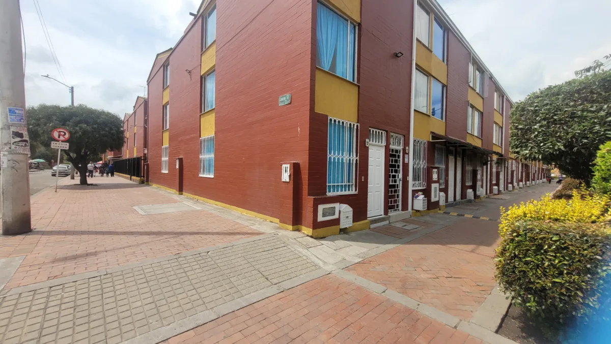 En Bosa: joven bicitaxista fue asesinado a tiros en El Recreo 1 En Bosa joven bicitaxista fue asesinado a tiros en El Recreo