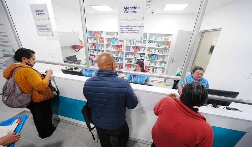 En Kennedy y Bosa se refuerza la salud con 38 nuevos servicios y modernización hospitalaria La Subred Sur Occidente será reforzada con 38 nuevos servicios y una modernización hospitalaria en Kennedy y Bosa, lo que permitirá una atención más oportuna y cercana, sin tantos desplazamientos para los pacientes.