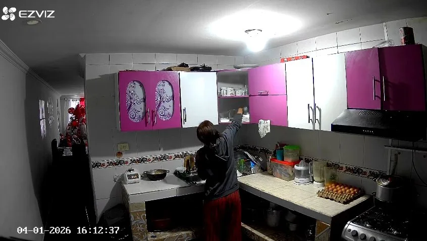 En Usme drama de una madre por la desaparición de Angerlin, su hija