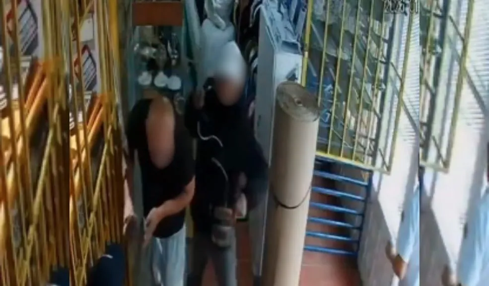 En video: delincuentes estarían robando cadenas usando armas de fuego La capital se encuentra en alerta ante una serie de atracos que, por su precisión y similitud, apuntan a una misma estructura criminal especializada en el hurto de cadenas.