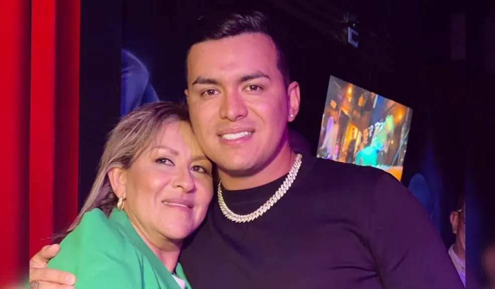 Madre de Yeison Jiménez dio un emotivo mensaje durante su homenaje en el Movistar Arena En una jornada marcada por el duelo colectivo, el escenario del homenaje a Yeison Jiménez se estremeció con las palabras de su madre, Luz Mery Galeano.