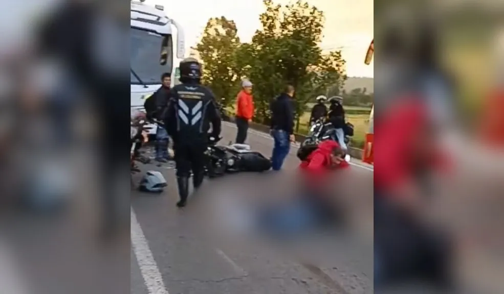 Motociclista murió en grave accidente en la vía que conecta a Facatativá con El Rosal Un lamentable hecho enluta a la familia y allegados de un motociclista que falleció en la madrugada de este viernes en la vía que conecta a Facatativá con El Rosal.