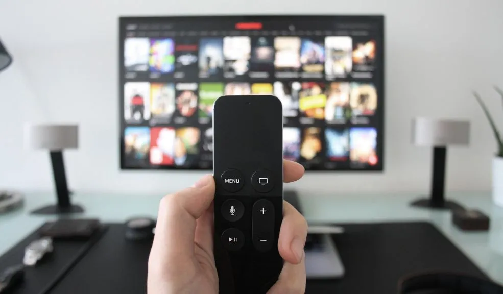 Netflix revela la lista completa de sus estrenos para este año Es usual que las plataformas guarden como uno de sus grandes secretos, sus más importantes estrenos, por lo que ha sorprendido que Netflix decidiera publicar su extensa lista de películas, series y especiales que tendrá a lo largo de este año.