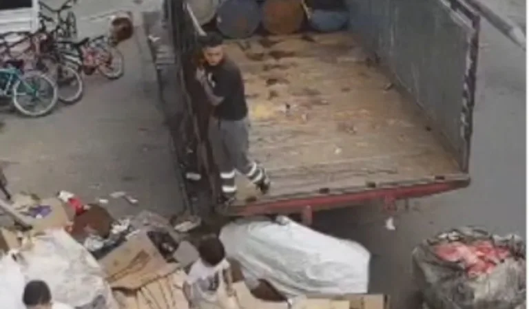 En Bosa: sicarios grabaron el asesinato de un joven en una bodega de reciclaje
