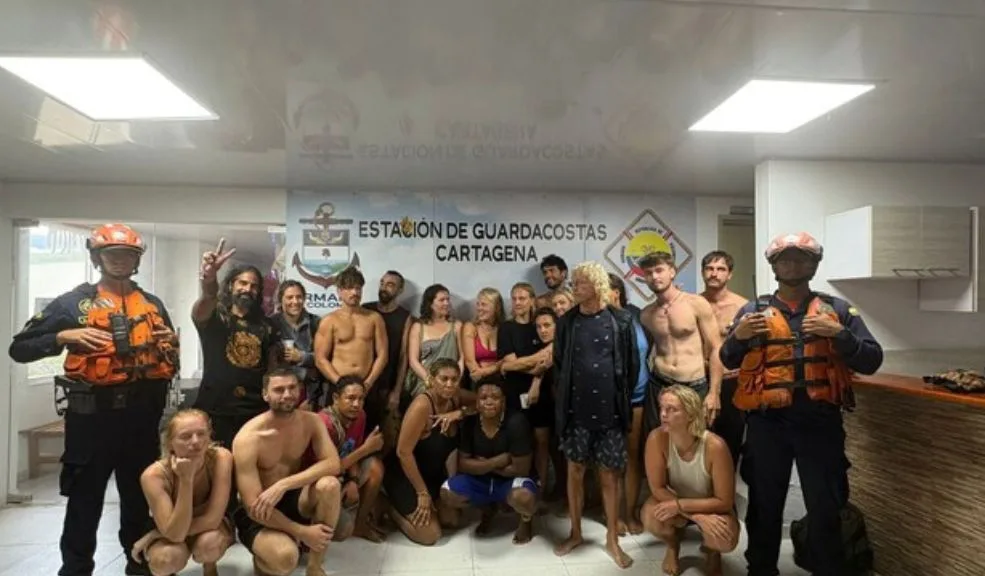 Armada de Colombia rescató a 20 personas en Cartagena
