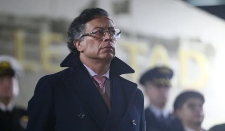 "No estoy preocupado para nada": Petro sobre caída de Maduro