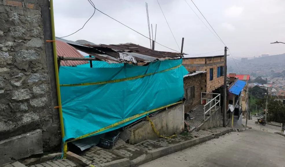 Rafael Uribe: tragedia anunciada en el barrio Palermo 2 Rafael Uribe: tragedia anunciada en el barrio Palermo Se conocen más detalles de la fuerte explosión ocurrida en el barrio Palermo, en la localidad de Rafael Uribe Uribe, que dejó como saldo dos personas muertas y causó pánico entre los vecinos del sector.