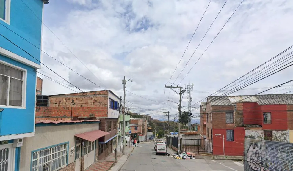 San Cristóbal: robo, muerte y captura en Valparaíso En las montañas de la localidad de San Cristóbal, un hecho de inseguridad terminó en tragedia. Kevin Esteban Sánchez Prieto, de 20 años, fue asesinado presuntamente por dos sujetos —uno menor de edad y otro de 18 años— que intentaron hurtarlo y le causaron varias heridas con arma blanca.