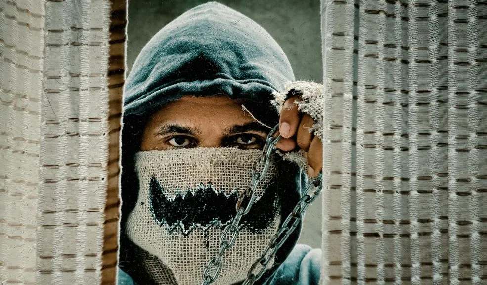 Teusaquillo: al 'Flaco' se le fue hondo por terrorismo 1 Teusaquillo: al 'Flaco' se le fue hondo por terrorismo La Fiscalía General de la Nación judicializó a J. Ramírez Pérez, conocido como alias ‘El Flaco’, por su presunta participación en la planeación de un atentado terrorista que habría sido intentado el 3 de junio de 2025 en Teusaquillo.
