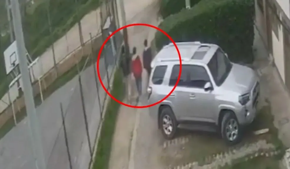 Menor señalada en el homicidio de David Nocua fue aprehendida nuevamente La incertidumbre y la indignación que generó la fuga de la adolescente de 15 años, señalada por el asesinato de David Nocua, terminaron tras un operativo en el suroccidente de Bogotá.