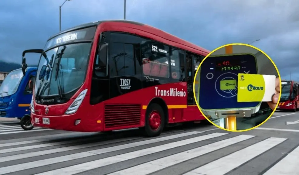 ¡Aliste el bolsillo! Recuerde que el pasaje de TransMilenio y Sitp sube: este será el precio El ajuste es de 350 pesos y la tarifa quedará unificada para el bus rojo y el azul del TransMilenio y el Sitp. Ojo, porque vienen más subsidios para los que viven en 'pagadiarios' y los habitantes de calle.