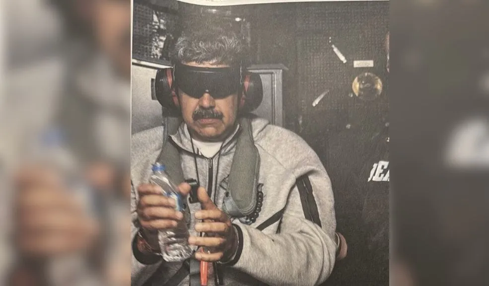 ¡Increíble! La ropa que usaba Maduro al ser capturado se vuelve un éxito de ventas 1 ¡Increíble! La ropa que usaba Maduro al ser capturado se vuelve un éxito de ventas La ropa de Nicolás Maduro al momento de su captura se volvió viral en redes. Su atuendo Nike disparó ventas y generó memes y reacciones de los internautas.