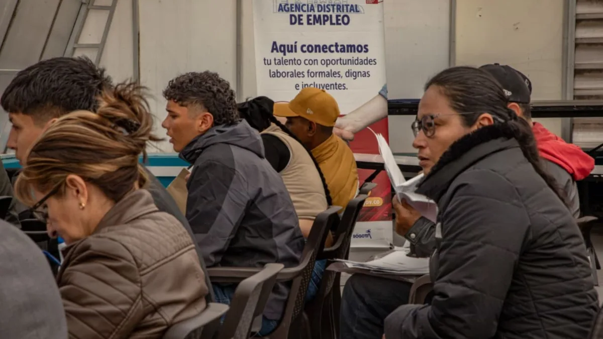 Acceda a trabajo formal: hay 1.366 vacantes disponibles Las vacantes disponibles están dirigidas a personas con educación básica, media, técnica, tecnológica, profesional y con estudios especializados. Los salarios oscilan entre uno y cuatro salarios mínimos.