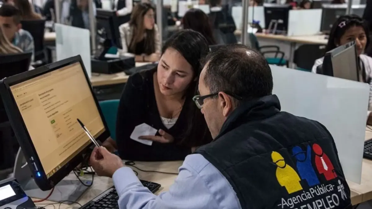 Barrios Unidos: llega la Unidad Móvil de empleo hasta el 21 de febrero 1 Barrios Unidos: llega la Unidad Móvil de empleo hasta el 21 de febrero En esta oportunidad, los habitantes de Barrios Unidos tendrán la posibilidad de conseguir empleo solo con acercarse y llevar su hoja de vida.