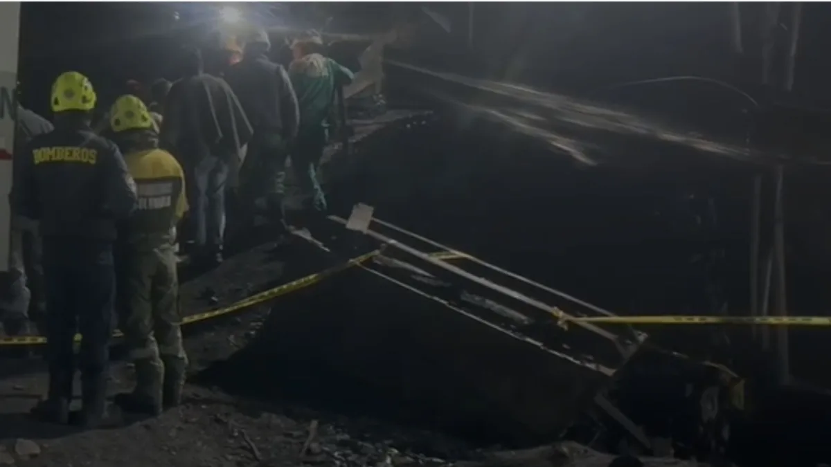Cundinamarca: seis personas están atrapadas en una mina de Guachetá 1 Cundinamarca: seis personas están atrapadas en una mina de Guachetá En la noche de ayer quedaron atrapados seis mineros en Guachetá, Cundinamarca, después de una explosión. Hasta el momento no se ha tenido contacto con las personas y, a la llegada de las autoridades, se detectó una gran cantidad de gas metano.