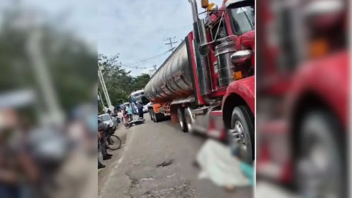 En video: Armando murió en trágico accidente con una tractomula en Guaduas Armando Acosta Pinzón, reconocido y apreciado docente del municipio de Guaduas (Cundinamarca), perdió la vida en un grave siniestro vial que quedó registrado en cámaras de seguridad del sector.