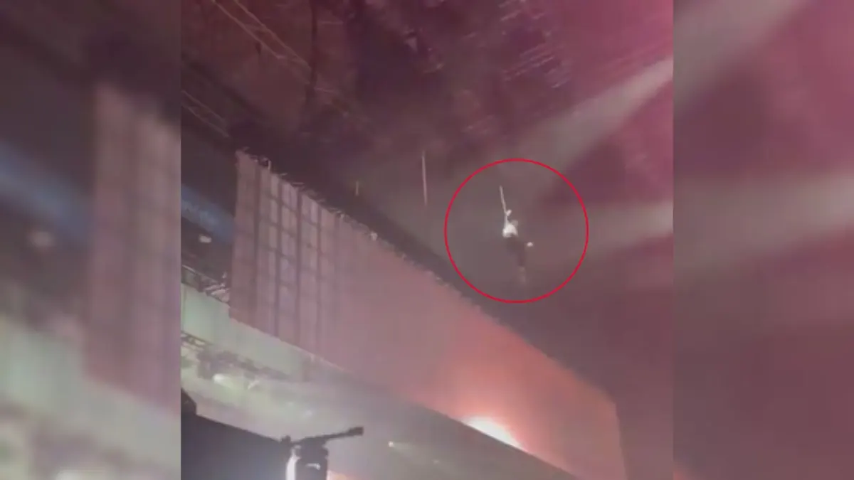 EN VIDEO: cantante cayó desde 20 metros en Movistar Arena 2 Movistar Arena