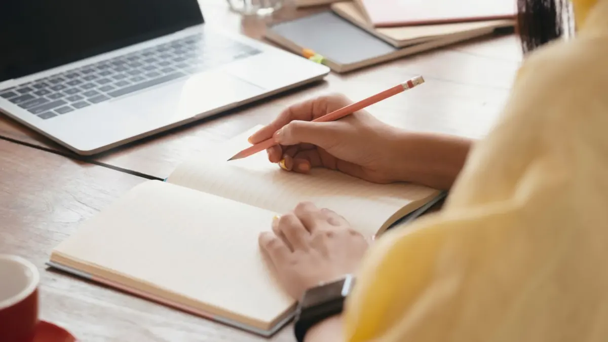 Estudie gratis y a su ritmo: hay 200 cursos disponibles 2 Estudie gratis y a su ritmo: hay 200 cursos disponibles No deje pasar la oportunidad de acceder a 200 cursos totalmente gratuitos, certificables y que puede abordar a su ritmo, desde cualquier lugar y en cualquier momento.