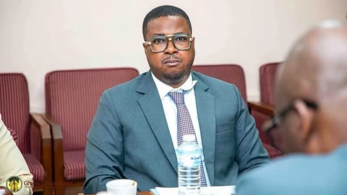 Suba: exembajador de Colombia en Ghana irá a juicio por graves delitos 2 Suba: exembajador de Colombia en Ghana irá a juicio por graves delitos El proceso penal contra el exembajador de Colombia en Ghana, Daniel Garcés Carabalí, avanzó a la fase de juicio luego de que la Fiscalía presentara el escrito de acusación. El exdiplomático deberá responder por violencia intrafamiliar agravada, acceso carnal violento agravado, fraude procesal y ejercicio arbitrario de la custodia de un menor.