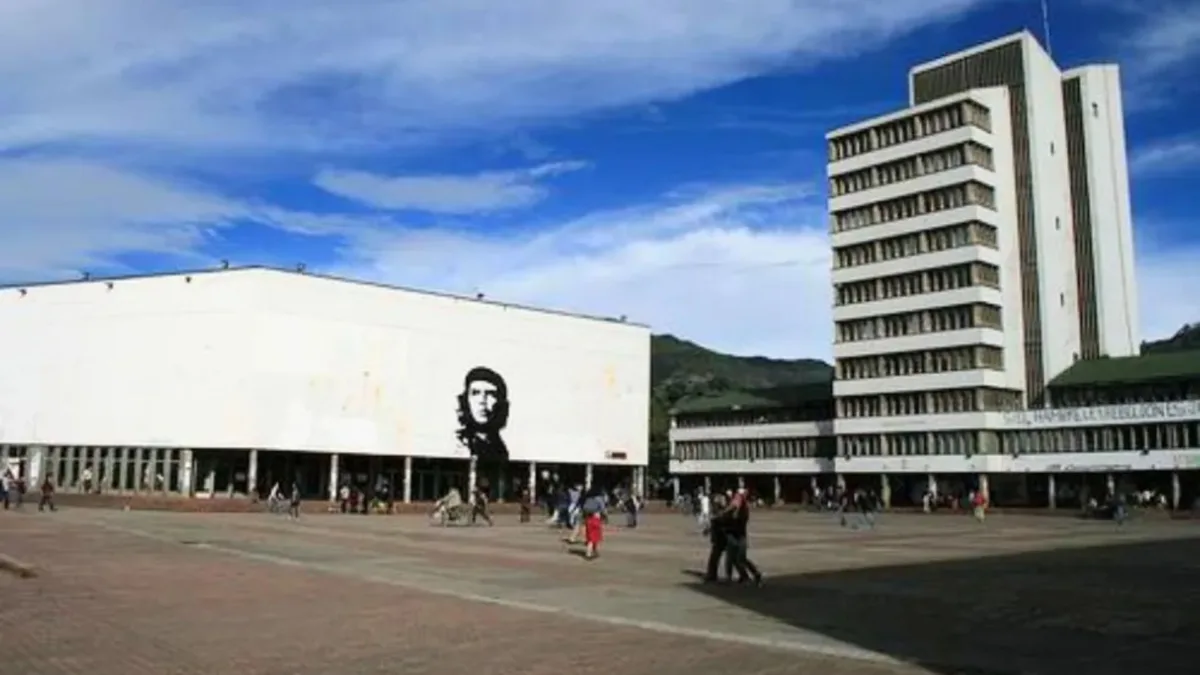La Universidad Nacional sede Bogotá anuncia paro hasta el 20 de marzo La Asamblea Triestamentaria de la Universidad Nacional anunció que la institución entra en paro hasta el próximo 20 de marzo en rechazo de la posesión de José Ismael Peña como rector de la institución.