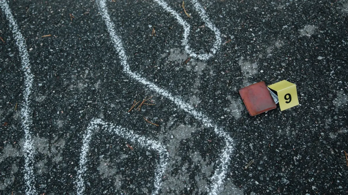 La acusan por matar a su pareja en Ciudad Bolívar e irá a la cárcel Una mujer fue enviada a prisión tras ser señalada por la Fiscalía como presunta responsable del asesinato de su pareja sentimental en una calle de Ciudad Bolívar. Le contamos los detalles del hecho.