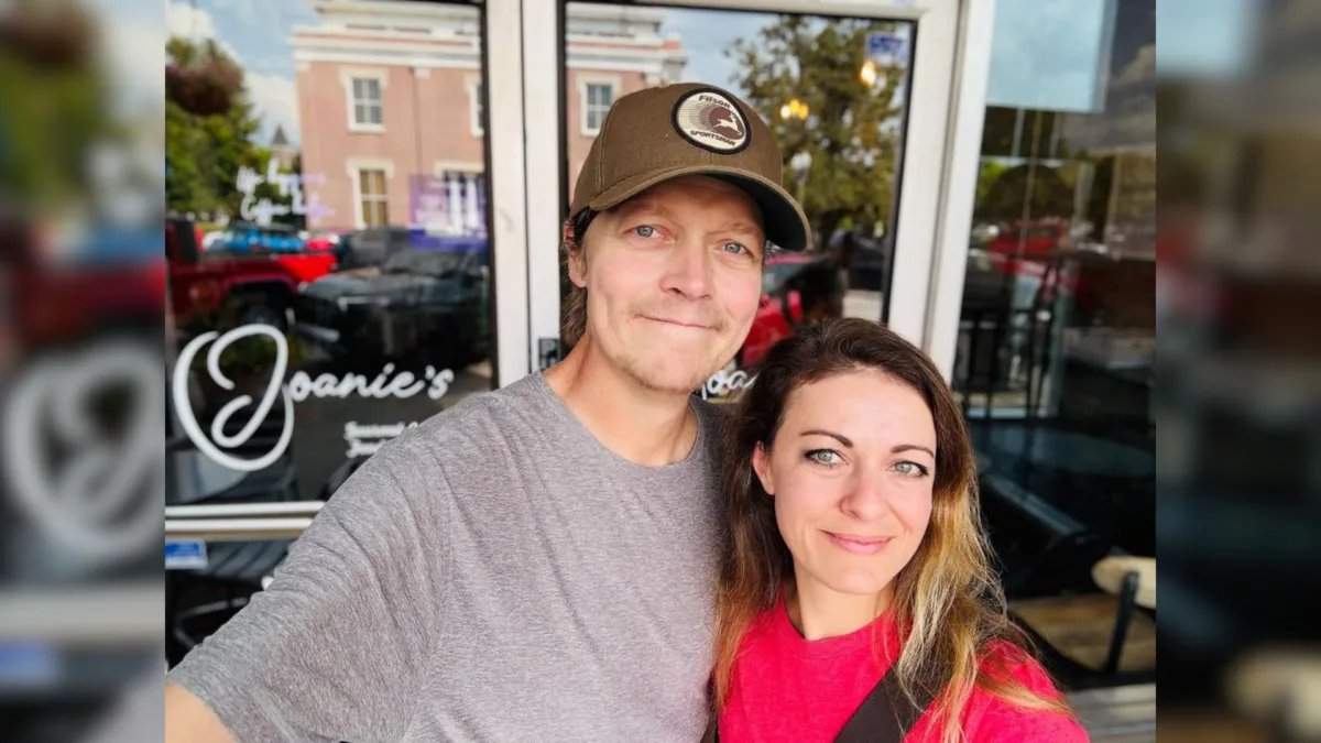 Murió Brad Arnold, fundador y cantante de 3 Doors Down Brad Arnold, vocalista, miembro fundador, compositor y líder de la banda de rock estadounidense 3 Doors Down, falleció este sábado a los 47 años.