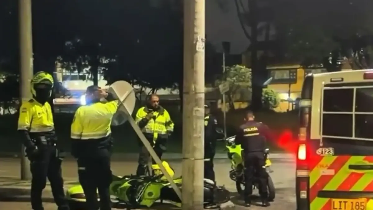 Puente Aranda: persecución, disparos y camioneta robada recuperada Momentos de tensión se vivieron en la localidad de Puente Aranda luego de que una camioneta de alta gama, que había sido hurtada mediante atraco, fuera recuperada tras una intensa persecución que incluyó cruce de disparos.