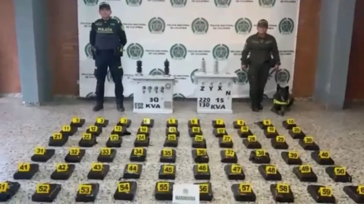 Incautan 81 kilos de marihuana ocultos en transformadores de energía en El Dorado En un operativo de control rutinario en las bodegas de carga del aeropuerto El Dorado, la Policía Nacional asestó un golpe al tráfico de estupefacientes bajo una modalidad de camuflaje poco convencional.