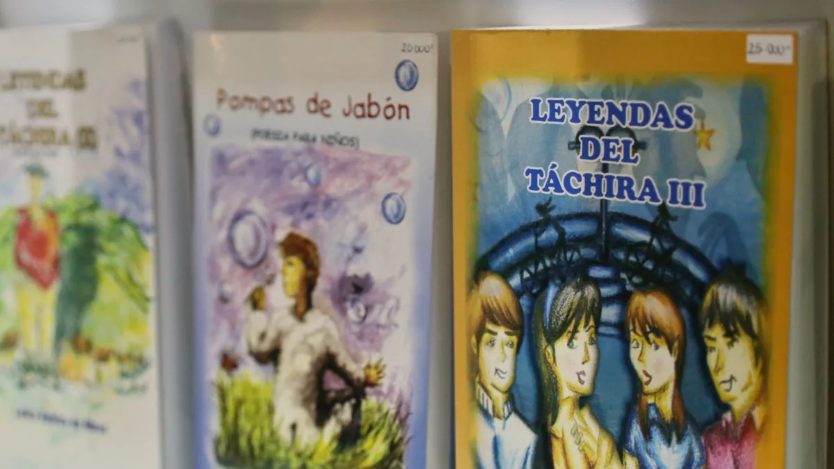 Se buscan autores de literatura infantil en Colombia Colombia es uno de los países fuertes en producción de literatura infantil y juvenil, que suele exportarse a distintas partes de América Latina y traducidas a distintos idiomas.