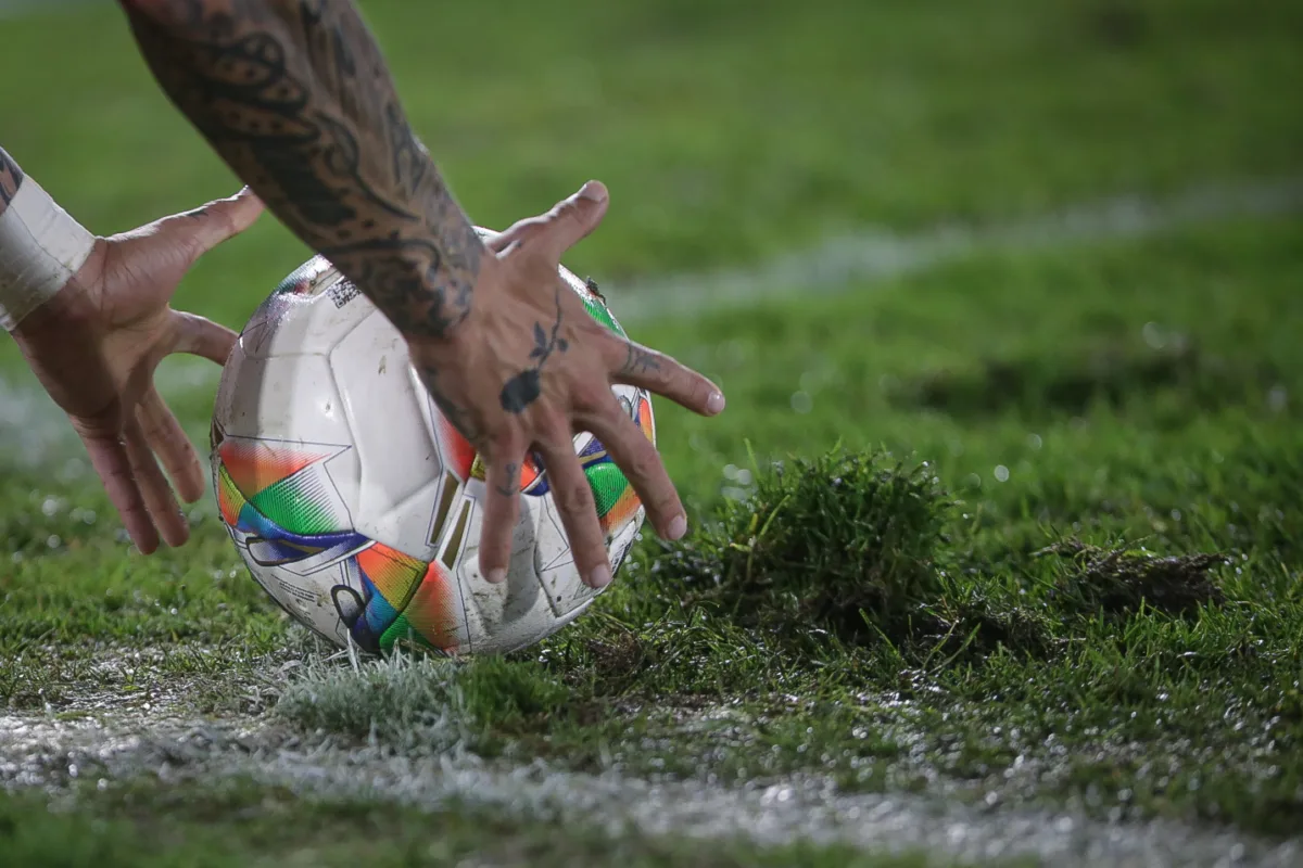 Se cancelan tres juegos en el estadio El Campín. Aquí las razones El máximo escenario deportivo de Bogotá no podrá albergar fútbol profesional durante las próximas tres fechas.