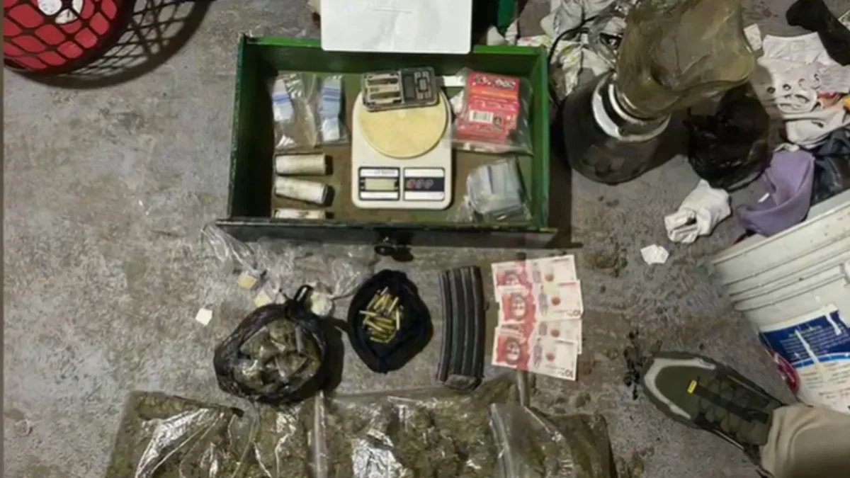 Soacha: 71 capturados en quince días por delitos como drogas, armas, hurto y homicidio Del 7 al 19 de febrero las autoridades de Soacha han llevado a cabo 71 capturas por diferentes delitos. La mayoría de los procesos han sido por la venta de estupefacientes, hurto, porte ilegal de armas, homicidio, violencia sexual e intrafamiliar.