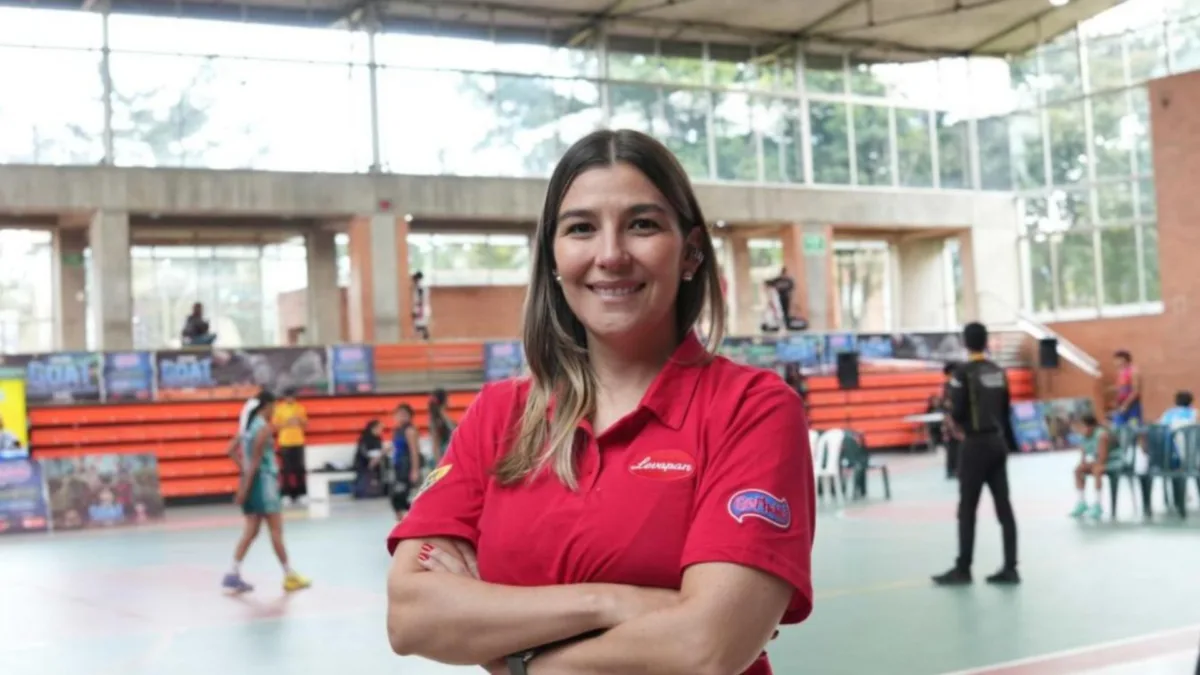 150 niños participaron de torneo gratis de baloncesto 2 150 niños participaron de torneo gratis de baloncesto En el Polideportivo de Compensar de la Avenida 68, 150 niños de distintas localidades de Bogotá se dieron cita para disputar un torneo gratuito de baloncesto, como una forma de ofrecer a niños y jóvenes un entorno pensado para vivir el deporte de forma organizada y participativa.
