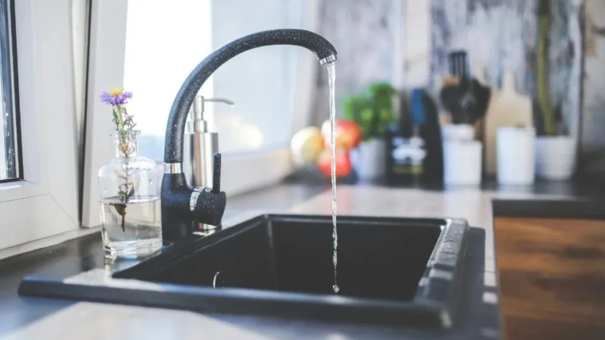 Cortes de agua entre el 9 y el 13 de febrero: estos son los barrios afectados 2 Cortes de agua entre el 9 y el 13 de febrero: estos son los barrios afectados Prográmese para los cortes de agua que el Acueducto de Bogotá realizará entre el 9 y el 13 de febrero del 2026, debido a obras de reparación y mantenimiento en las redes de distribución de varios sectores de la ciudad.