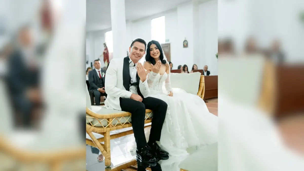 ¡Ya no es un hombre soltero! Jhonny Rivera se casó y ahora sí tiene compromiso 1 Jhonny Rivera
