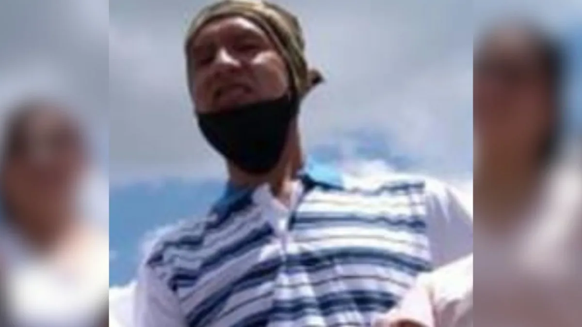 ¿Quién responde por la muerte de Alberto? Alberto Ramiro Bulla falleció luego de permanecer más de 20 días luchando por su vida a causa de un grave siniestro vial ocurrido entre los municipios de Tenjo y Tabio, en Cundinamarca. El hecho se registró frente a la finca El Refugio del Canto, cuando una camioneta lo arrolló y su conductor se dio a la fuga.