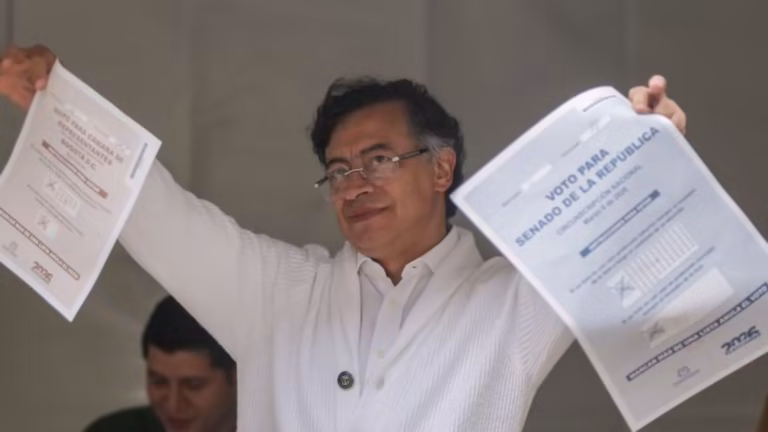 Gustavo Petro y Carlos Fernando Galán ya votaron: así va la jornada