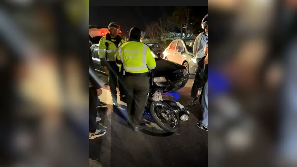Fusagasugá: Kevin murió en siniestro vial 1 Fusagasugá: Kevin murió en siniestro vial Un grave accidente de tránsito ocurrido en Fusagasugá se registró en la antigua vía Panamericana, donde un joven de aproximadamente 20 años, identificado como Kevin Andrey Díaz Ortiz, perdió la vida tras un fuerte choque.