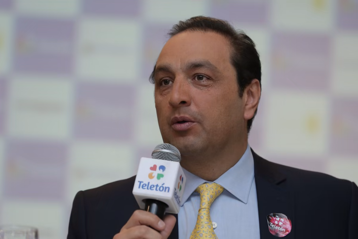 Caracol anuncia dos despidos en medio de escándalo sexual El canal Caracol hizo dos despidos en medio de la polémica por acosos sexuales. Salen Ricardo Orrego y Jorge Alfredo Vargas