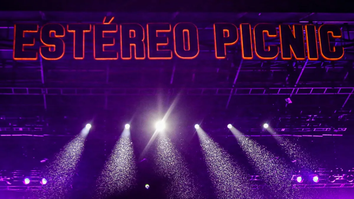 El FEP 2026 ya tiene los horarios de su gran listado de artistas 3 El FEP 2026 ya tiene los horarios de su gran listado de artistas En pocas semanas se vivirá una nueva edición del Festival Estéreo Picnic (FEP) en el Parque Simón Bolívar de Bogotá, y por fin los organizadores dieron a conocer los horarios de cada uno de los artistas invitados en cada uno de sus escenarios.