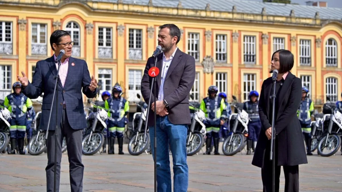 Con esta herramienta, los pasajeros pueden verificar la legalidad de 'Los amarillitos' 2 Con esta herramienta, los pasajeros pueden verificar la legalidad de 'Los amarillitos' Frente a la persistencia de la modalidad de "paseo millonario" en los primeros meses de 2026, el Distrito puso en marcha una estrategia para proteger a los usuarios del transporte público.