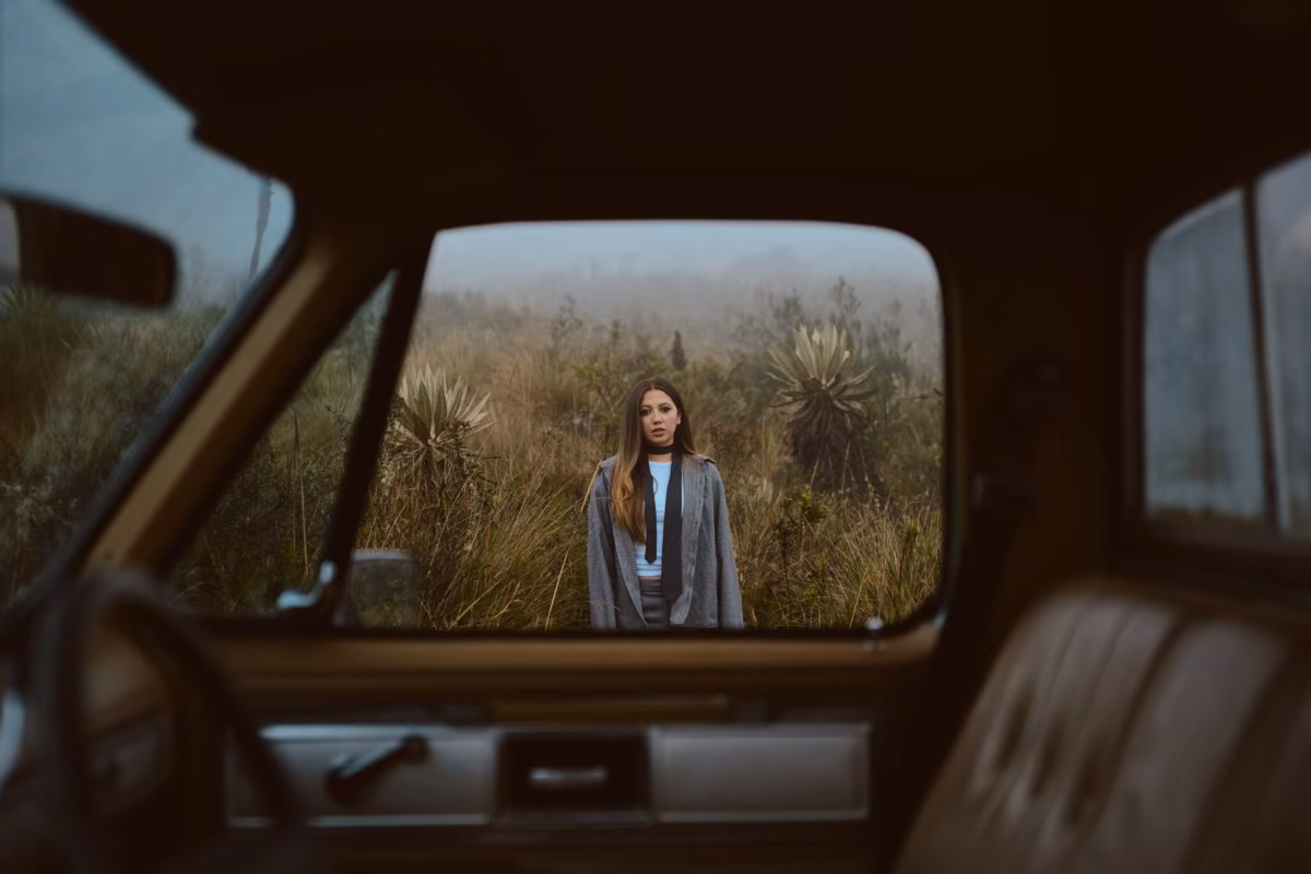 Paréntesis: el manifiesto musical donde Natalia Natalia se atreve a incomodarse. Entrevista Natalia Natalia presenta 'Paréntesis', su EP. Un viaje musical que recorre desde la rabia del desamor hasta la paz de la soledad. Hablamos con ella sobre el reto de colaborar con raperos, su evolución tras Ventino y por qué el escenario sigue siendo su lugar más seguro.